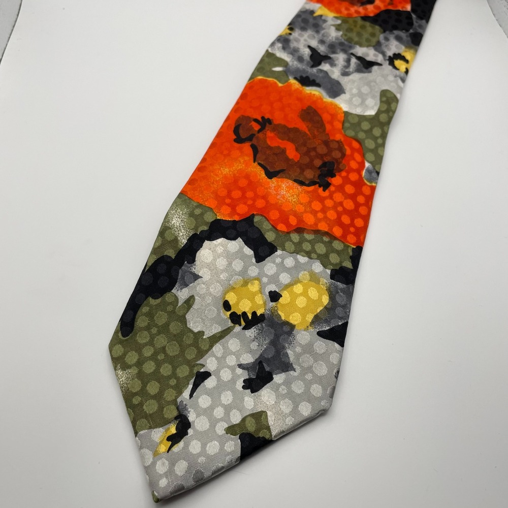 MAGA Made in Italy Men's Silk Blend Camo Floral Necktie Tie